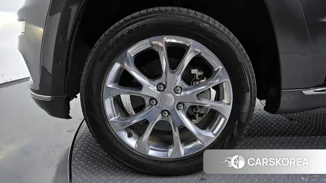 Jeep Grand Cherokee id 3290765 из Кореи 15