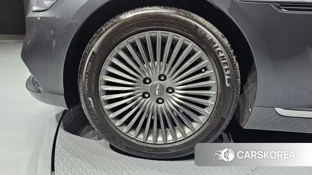 Genesis G90 id 3676864 из Кореи 15