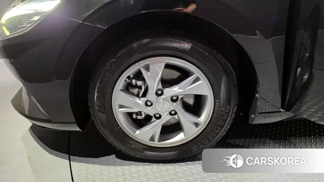 Hyundai Avante (CN7) id 3525179 из Кореи 15