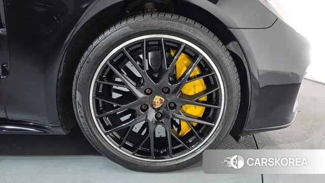 Porsche Panamera (971) id 3541324 из Кореи 15