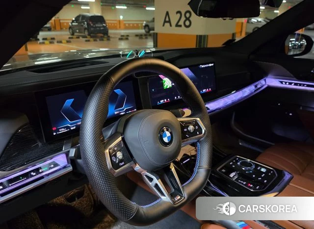 BMW 7 Series (G70) 2025 Черный из Кореи, фото 5