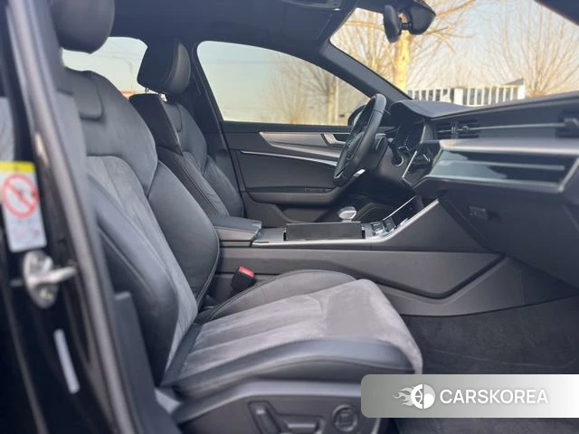 Audi A6L id 4271276 из Китая 18