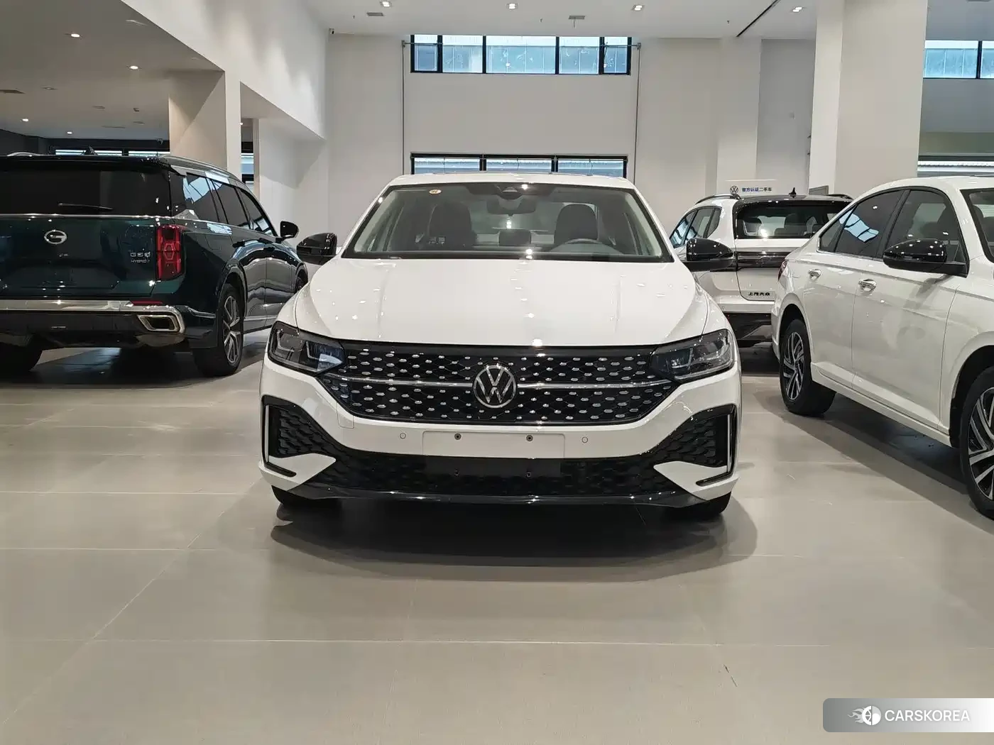 Volkswagen Lavida 2025 Белый из Китая, фото 5