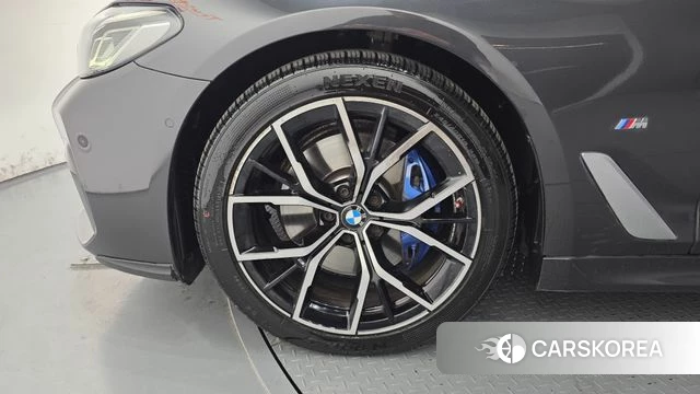 BMW 5 Series (G30) id 4395759 из Кореи 25