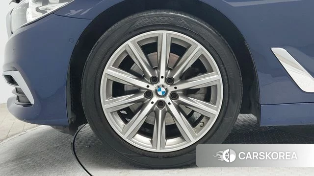 BMW 5 Series (G30) id 4225412 из Кореи 15