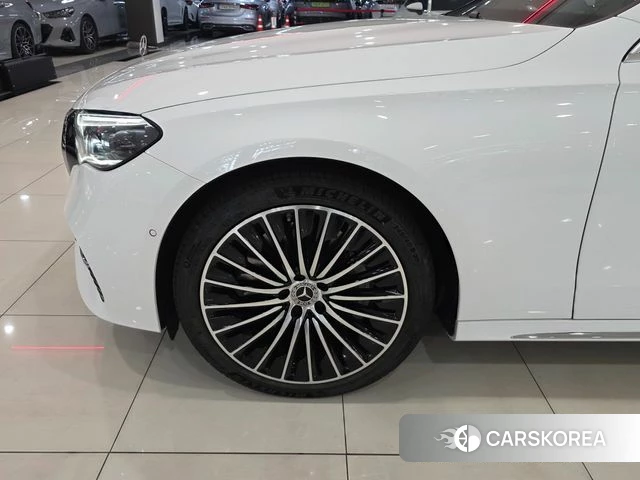 Mercedes-Benz E-Class W214 id 4664857 из Кореи 15