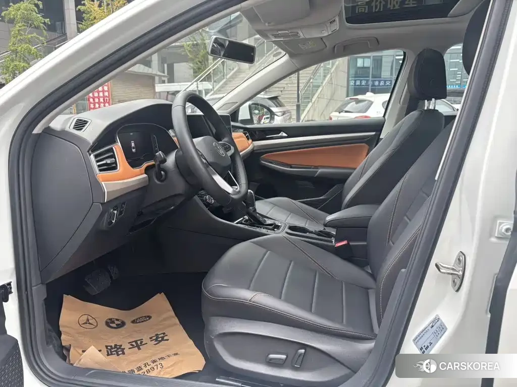 Volkswagen Bora 2024 Белый из Китая, фото 5