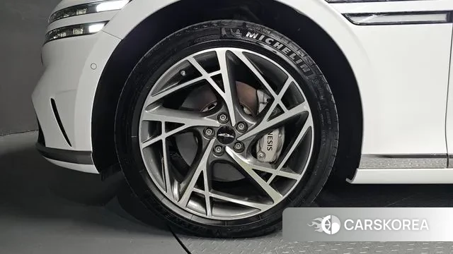 Genesis G90 (RS4) id 3279566 из Кореи 15