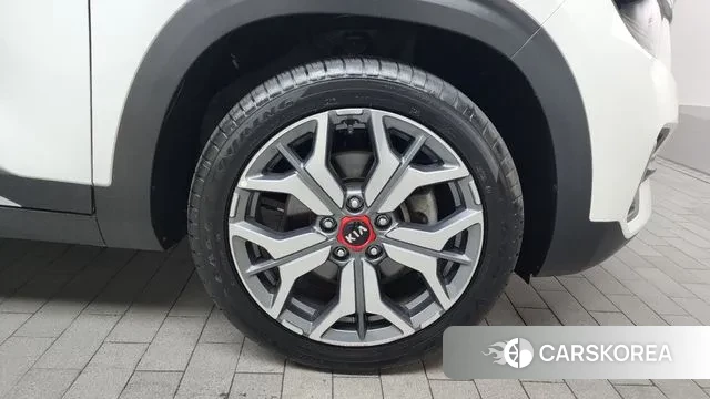 Kia Seltos id 3000050 из Кореи 15