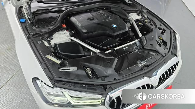 BMW 5 Series (G30) id 4268186 из Кореи 29