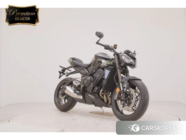 Triumph STREET TRIPLE 765 RS 2025 из Японии, фото 5