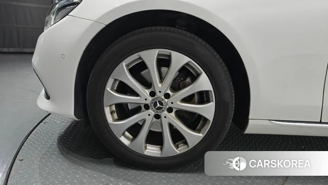 Mercedes-Benz E-Class W213 id 4304653 из Кореи 15