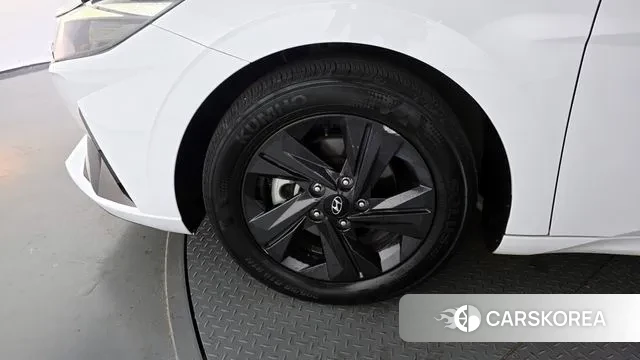 Hyundai Avante Hybrid (CN7) id 3027986 из Кореи 15