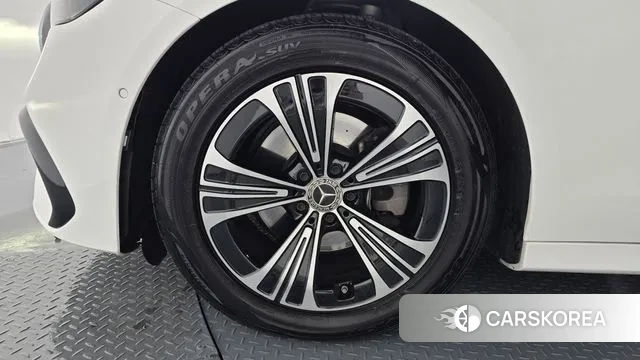 Mercedes-Benz E-Class W214 id 3347448 из Кореи 15