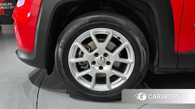 Jeep Renegade id 4657970 из Кореи 27