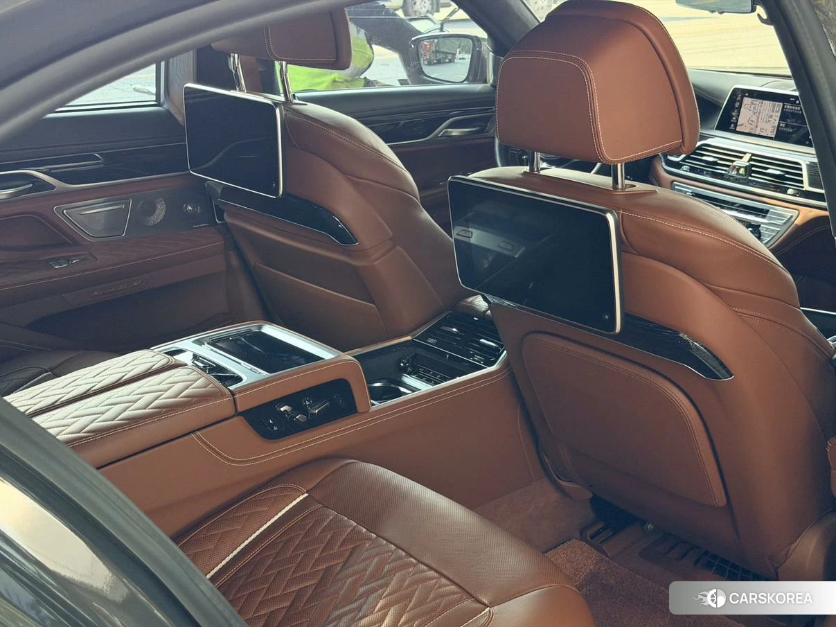 BMW 7 series id 4513717 из Китая 10
