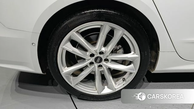 Audi A7 (4K) id 4282291 из Кореи 25