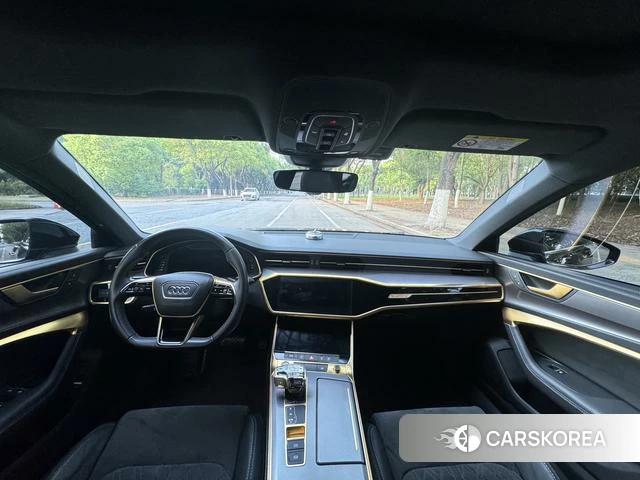 Audi A6L id 4359227 из Китая 9