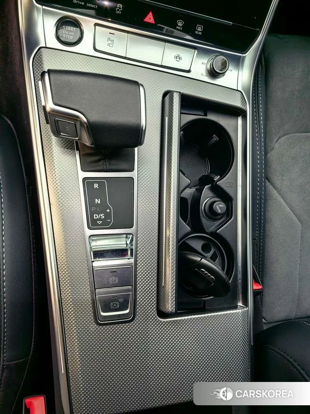 Audi A6L id 4259322 из Китая 9
