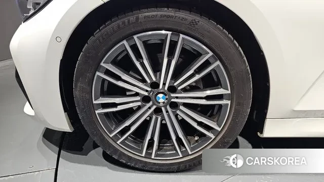 BMW 3 Series (G20) id 3562357 из Кореи 15