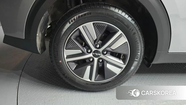 Kia The New Niro id 3892709 из Кореи 15