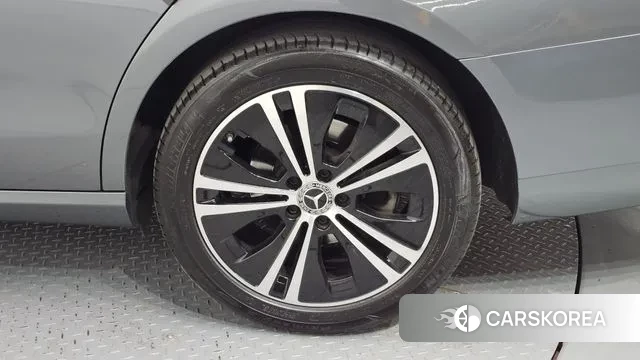 Mercedes-Benz E-Class W213 id 3607323 из Кореи 15