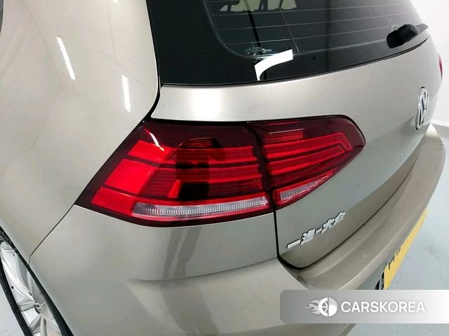 Volkswagen Golf id 4242441 из Китая 15