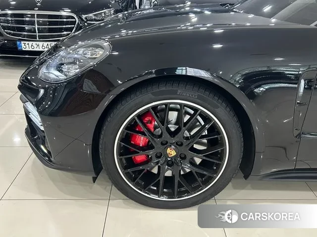Porsche Panamera (971) id 3007778 из Кореи 13
