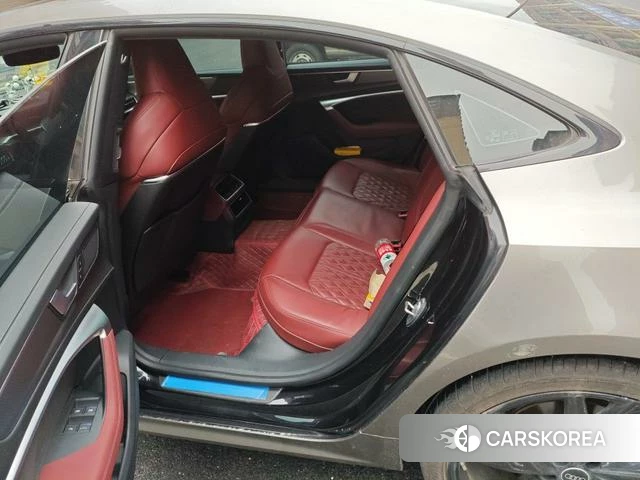 Audi A7L 2025 Другой из Китая, фото 5