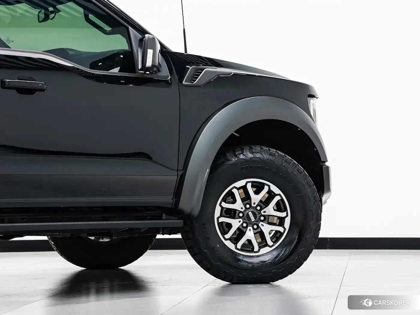 Ford F-150 id 4686012 из Китая 19