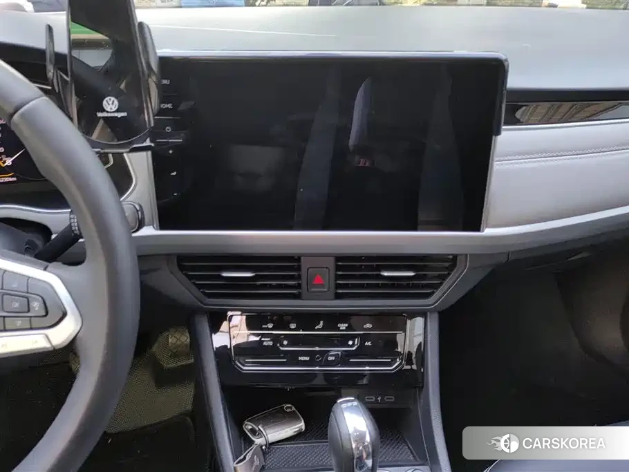 Volkswagen Bora id 4559786 из Китая 11