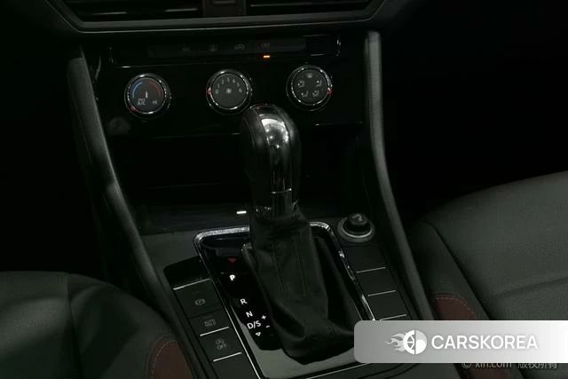 Volkswagen Bora id 4297654 из Китая 19