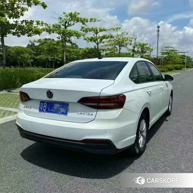 Volkswagen Lavida 2023 Белый из Китая, фото 5