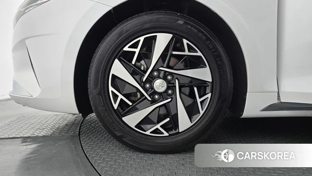 Hyundai The New Grandeur IG Hybrid id 4746147 из Кореи 32