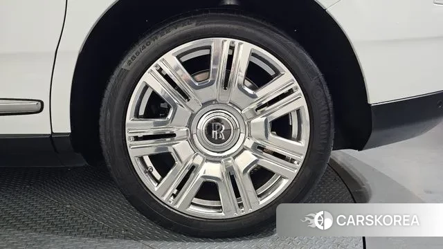 Rolls-Royce Cullinan id 3644458 из Кореи 15