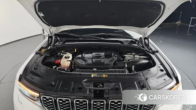 Jeep Grand Cherokee (WL) id 3110232 из Кореи 15