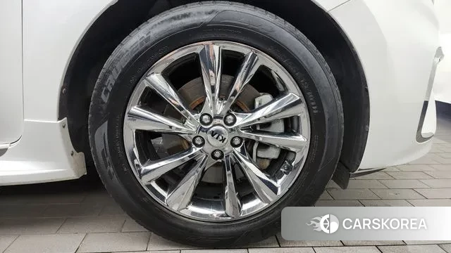 Kia The New Carnival id 3060359 из Кореи 15