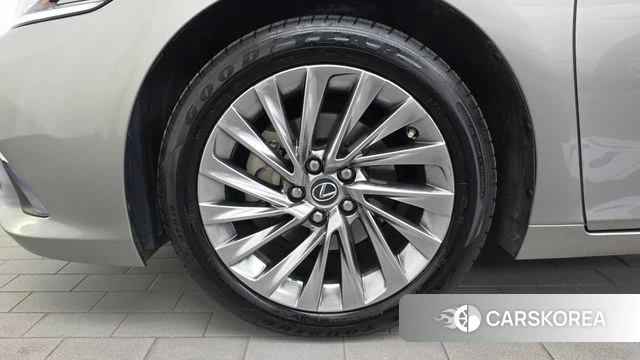 Lexus ES300h 7th generation id 4792875 из Кореи 30