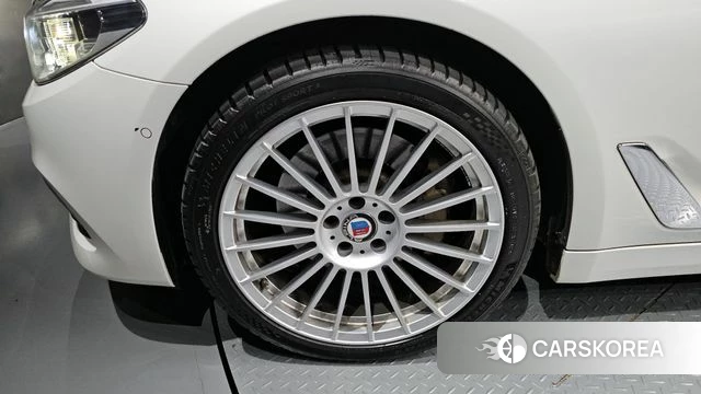 BMW 5 Series (G30) id 4180471 из Кореи 15