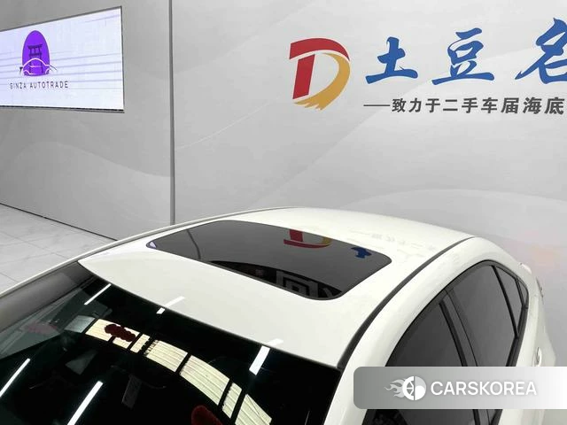 Toyota Corolla id 4263184 из Китая 11