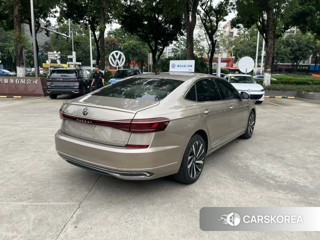 Volkswagen Passat 2022 Шампань из Китая, фото 5
