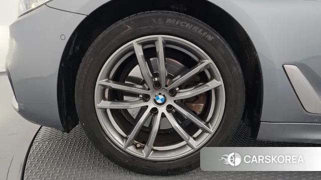 BMW 5 Series (G30) id 3440121 из Кореи 15