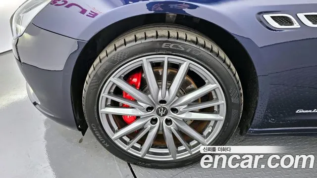 Maserati Quattroporte id 2421682 из Кореи 15