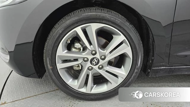 Hyundai Avante AD id 4568671 из Кореи 28