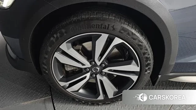 Volvo V60 Cross-Country 2nd Generation id 3573532 из Кореи 15