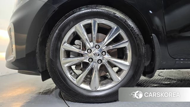 Kia The New Carnival id 4525606 из Кореи 25