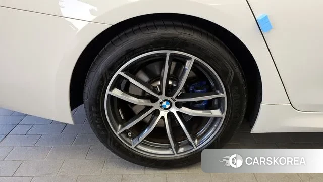 BMW 5 Series (G30) id 3788531 из Кореи 15