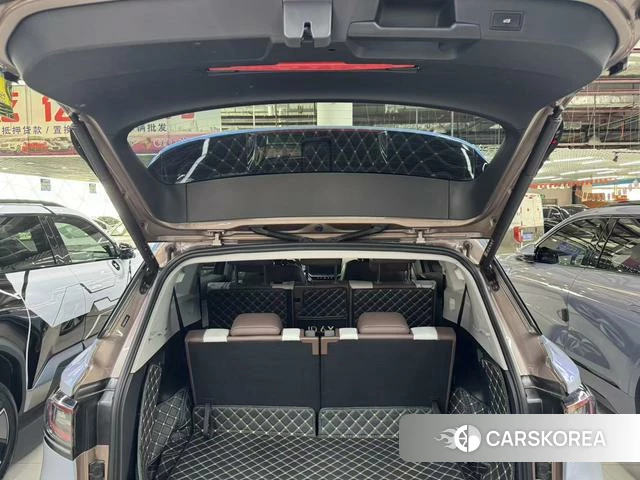 Volkswagen ID.6 X id 4341709 из Китая 10