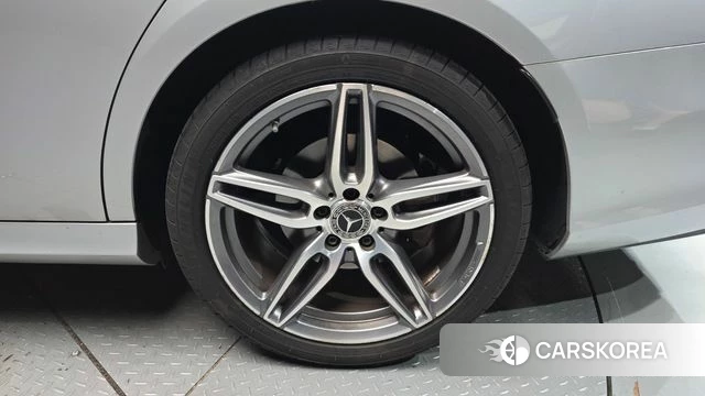 Mercedes-Benz E-Class W213 id 4658104 из Кореи 15