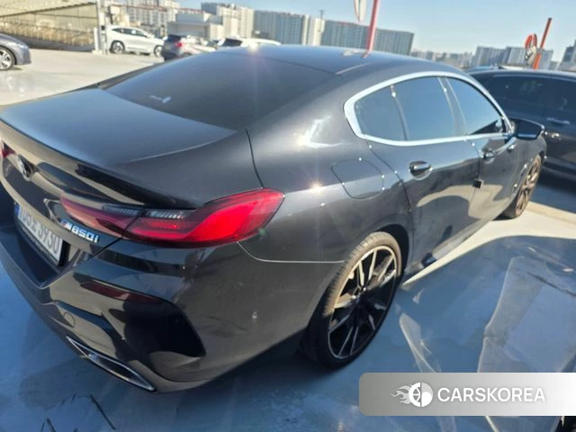 BMW 8 Series (G15) 2023 Черный из Кореи, фото 5